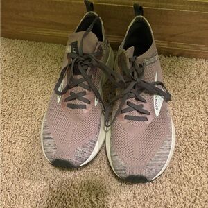 Brooks Women's purple Athletic Shoes